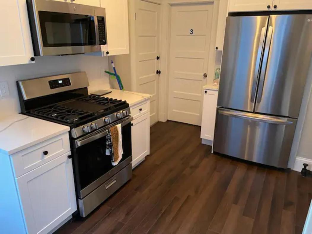 Homestay B&B In Boston - 3 Locations In Dorchester Bagian luar foto