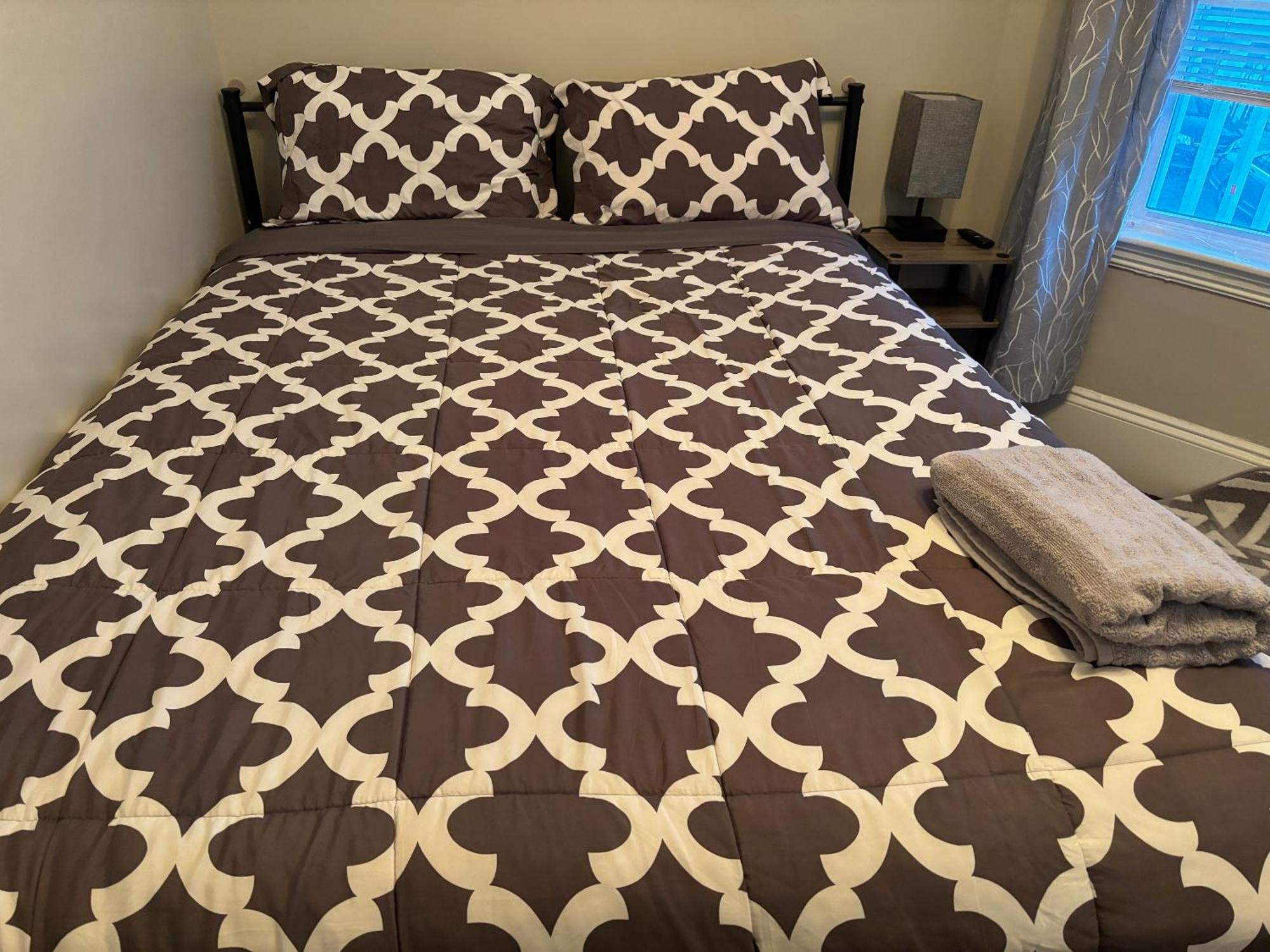 Homestay B&B In Boston - 3 Locations In Dorchester Bagian luar foto